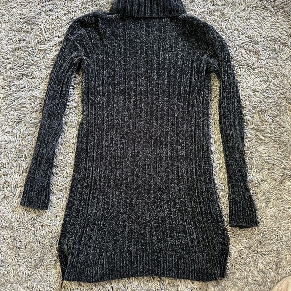 BCBG Elegant Black Turtleneck Sweater Dress. <<<<140>>>>> - Picture 8 of 8